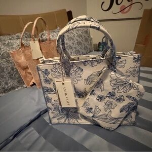 Antik Floral Print Handbag with Pouch (same as peach colored
